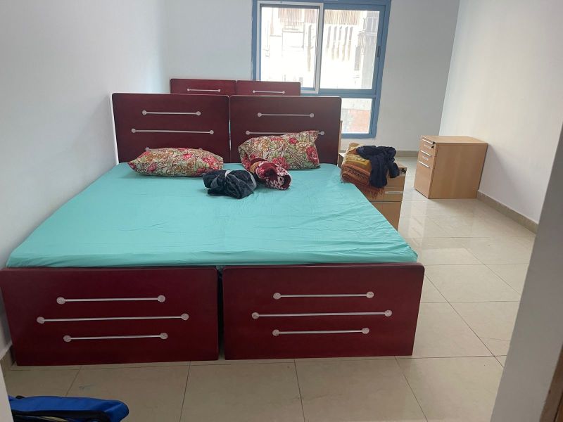 Bed Spaces Available For Males In Al Nahda Sharjah